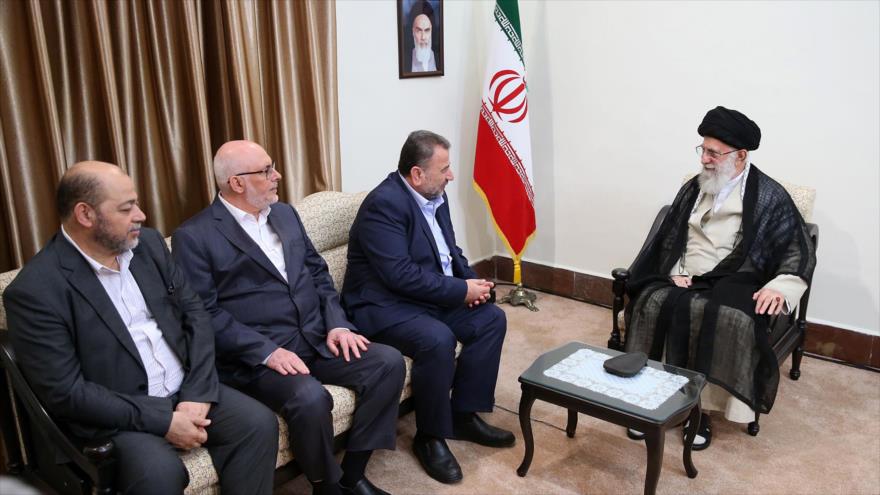 El Líder iraní, el ayatolá Seyed Ali Jamenei, se reúne con una delegación de HAMAS en Teherán, 22 de julio de 2019. (Foto: Leader.ir)