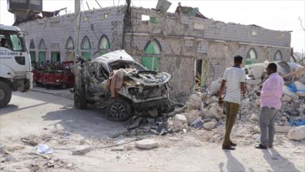 Ataque con coche bomba deja al menos 17 muertos en Somalia