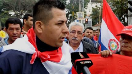Violenta manifestación de taxistas en Paraguay