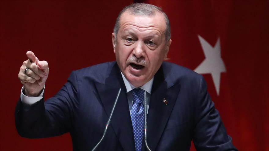 El presidente turco, Recep Tayyip Erdogan, habla en un evento de su partido en Ankara, 26 de julio de 2019. (Foto: AFP)