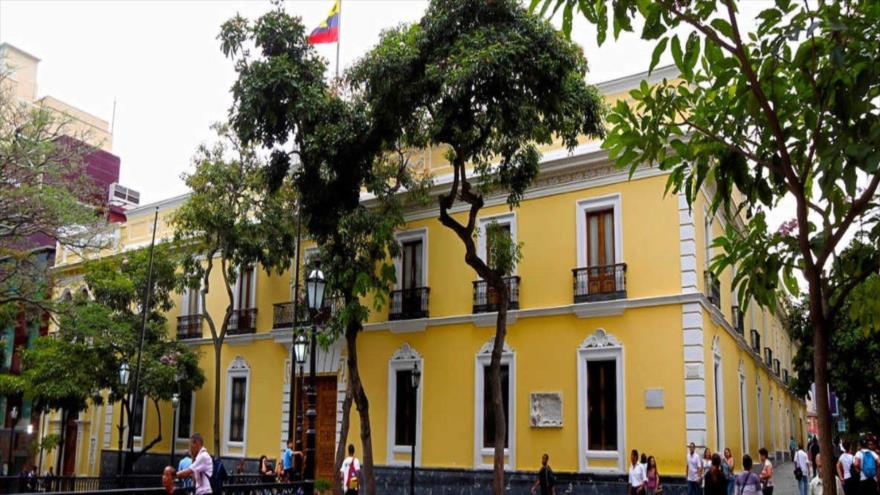 Venezuela tilda de ‘terrorismo económico’ nuevas sanciones de EEUU | HISPANTV