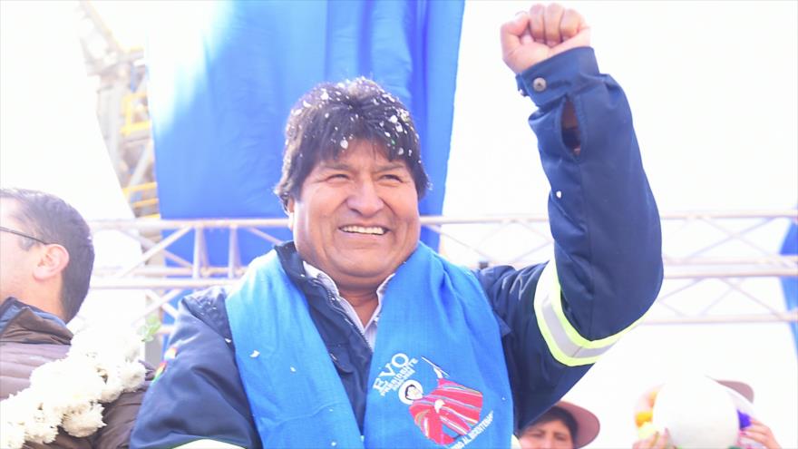 El presidente de Bolivia, Evo Morales, en un acto de inauguración de una fábrica de cemento en su país, 3 de agosto de 2019. (Foto: ABI)