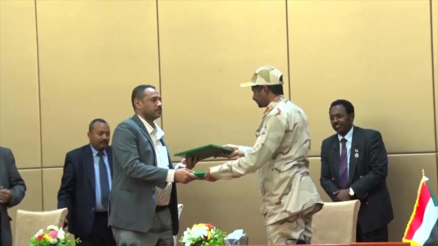 Militares y oposición firman declaración constitucional en Sudán | HISPANTV