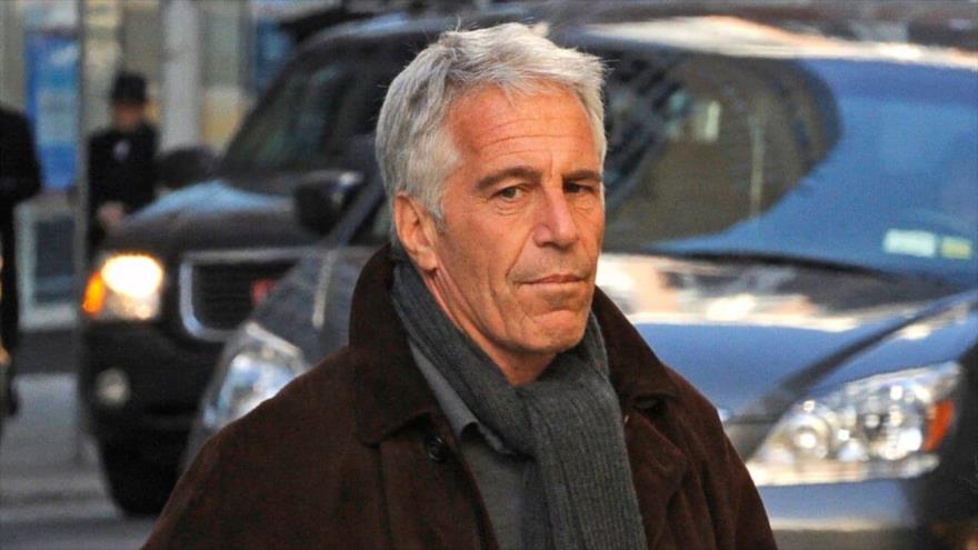 El millonario estadounidense Jeffrey Epstein comete suicidio, 10 de agosto de 2019.