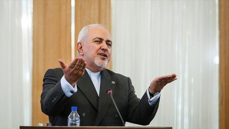 El canciller iraní, Mohamad Yavad Zarif, ofrece una rueda de prensa en Teherán (capital), 5 de agosto de 2019. (Foto: Tansim)