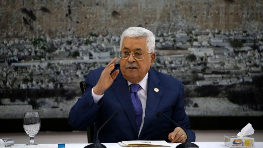 El presidente palestino, Mahmud Abás, asiste a una reunión con los lÃderes palestinos, Ramalá, 25 de julio de 2109. (Foto: AFP)