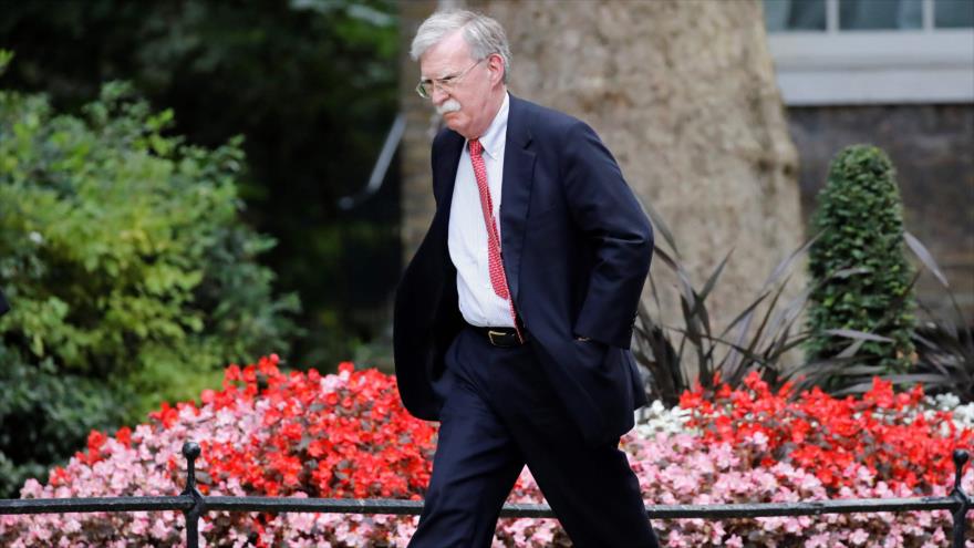 El asesor de Seguridad Nacional de EE.UU., John Bolton, llega a Downing Street en Londres, 13 de agosto de 2019. (Foto: AFP)