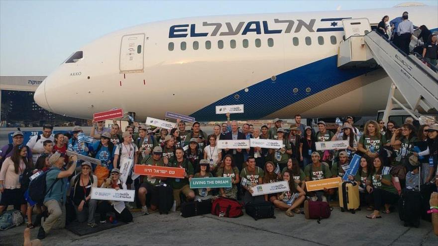 Un grupo de inmigrantes norteamericanos en el Aeropuerto Ben Gurión, en la ciudad de Tel Aviv, 14 de agosto de 2019.