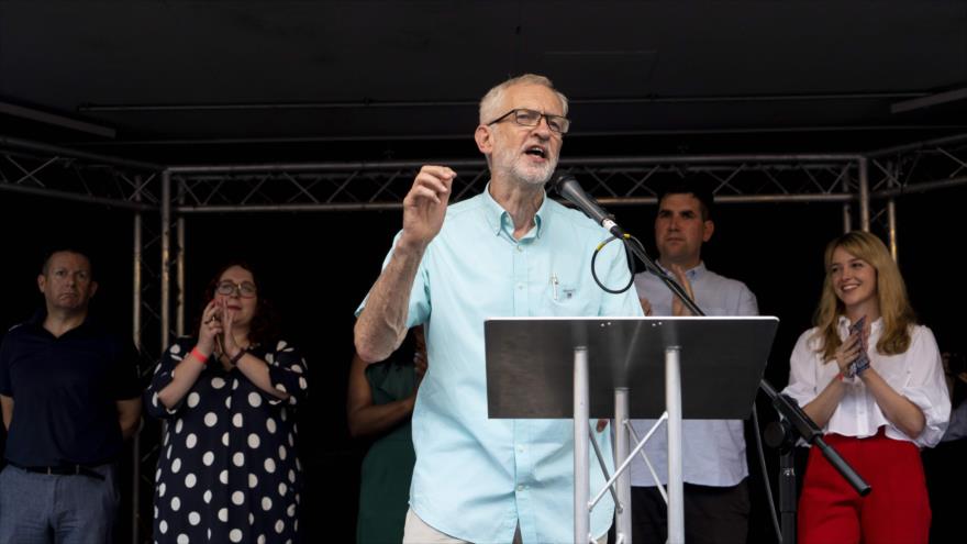 Corbyn pide respaldo para echar a Johnson y evitar un Brexit duro | HISPANTV