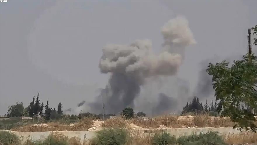 Vídeo: Aviones sirios bombardean blancos terroristas en Idlib