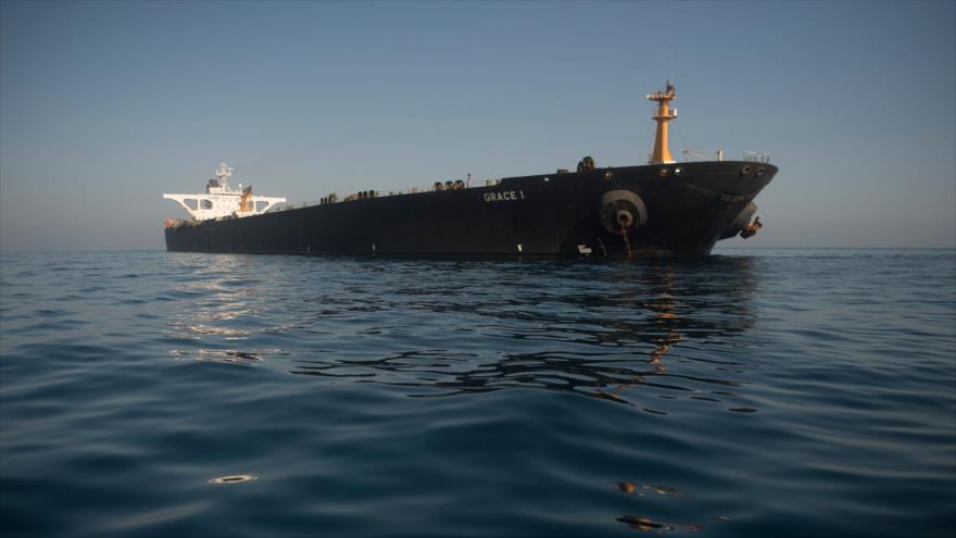 El petrolero Grace 1 (Adrian Darya 1), cargado con crudo iraní, en las aguas de Gibraltar, 15 de agosto de 2019. (Foto: AFP)