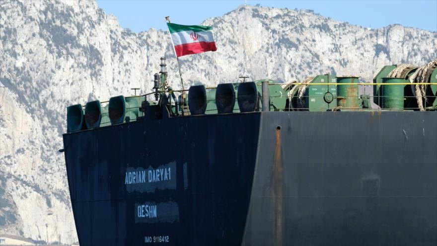 El petrolero Adrian Darya I, llamado anteriormente Grace 1, en las aguas de Gibraltar, 18 de agosto de 2019. (Foto: AFP)