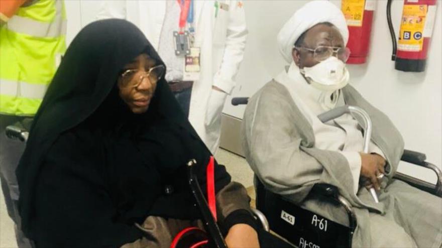 El líder musulmán nigeriano el sheij Ibrahim al-Zakzaky y su esposa en un hospital en La India.