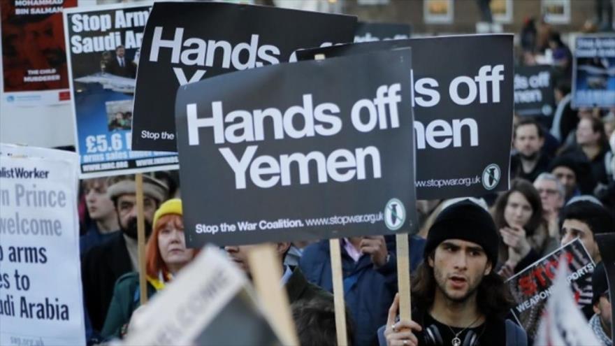 Protestan en Londres, capital británica, contra la venta de armas del Reino Unido a Arabia Saudí, 7 de marzo de 2018. (Foto: AFP)