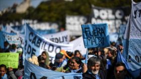 Miles de argentinos protestan contra ajuste económico de Macri