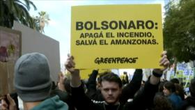 Escalan las presiones a Bolsonaro por incendios en el Amazonas