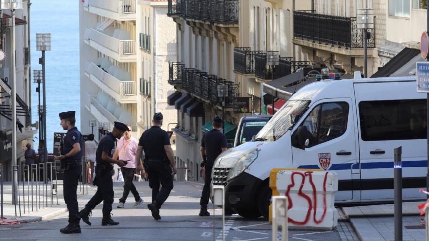 Vídeo: 17 detenidos en protestas reprimidas contra G7 en Francia | HISPANTV