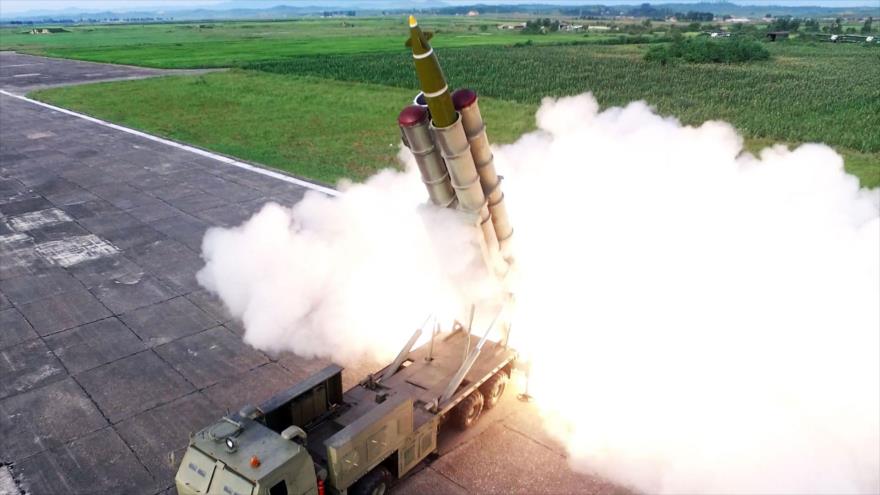 La prueba de lanzamisiles múltiple supergrande recientemente desarrollado, en un lugar no revelado, 24 de agosto de 2019. (Foto: AFP)