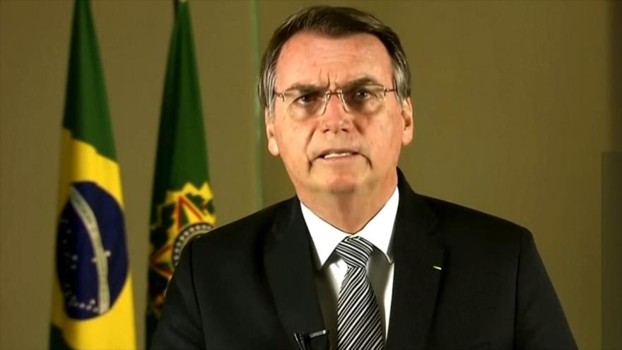 Bolsonaro acepta ayuda de G7 para combatir incendios de Amazonas