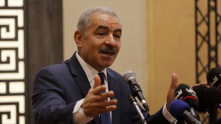 El primer ministro palestino, Muhamad Shtayeh, durante una reunión en Ramalá, 30 de julio de 2019. (Foto: Wafa)