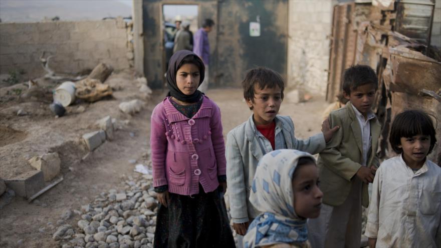 Niños yemeníes en una aldea en la ciudad de Al-Yuba, ubicada en la provincia de Marib, en el centro de Yemen. 