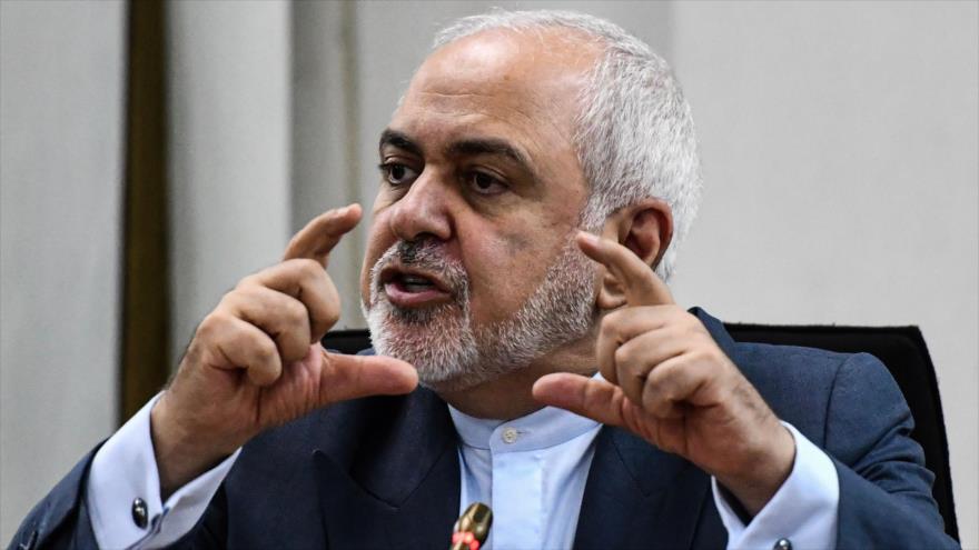 Mohamad Yavad Zarif, canciller de Irán, habla en el Foro Mundial Islámico en Kuala Lumpur, capital de Malasia, 29 de agosto de 2019. (Foto: AFP)
