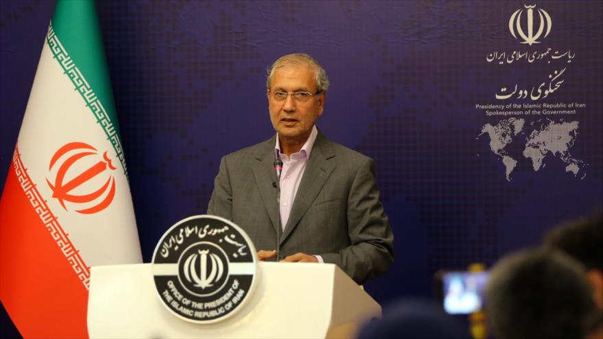 El portavoz del Gobierno iraní, Ali Rabiei, habla durante una conferencia de prensa en la capital, Teherán, 22 de julio de 2019. (Foto: AFP)
