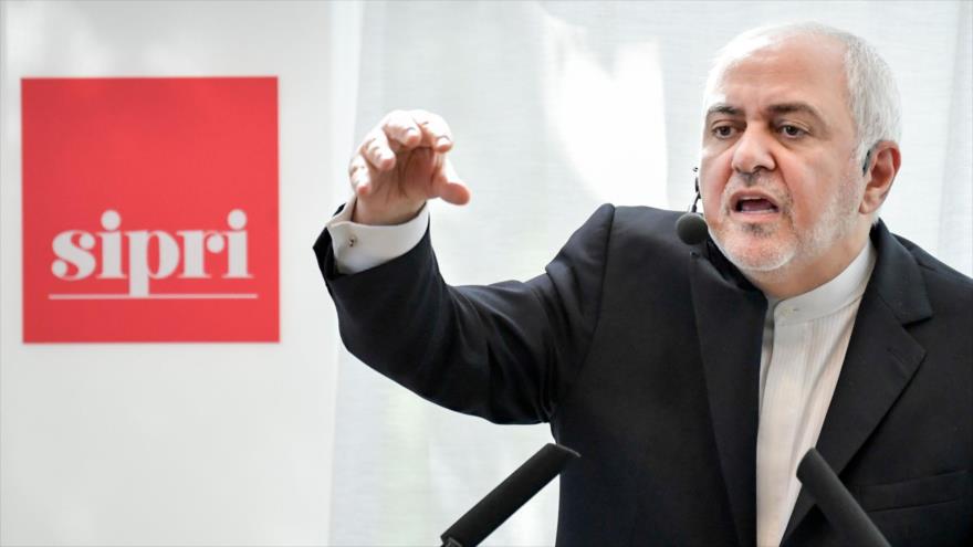 El canciller iraní, Mohamad Yavad Zarif, ofrece un discurso en Estocolmo (Suecia), 21 de agosto de 2019. (Foto: AFP)