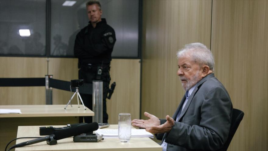 El expresidente de Brasil Luiz Inácio Lula da Silva durante una entrevista con un medio español, 26 de abril de 2019. (Foto: AFP)