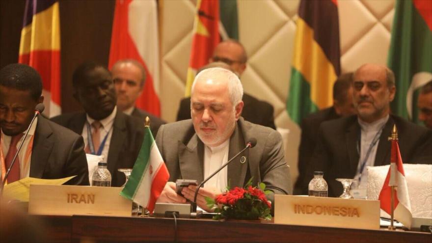 El canciller iraní, Mohamad Yavad Zarif, habla en la cumbre de la Asociación de los Países del Océano Índico en Daca, Bangladés, 5 de septiembre de 2019.