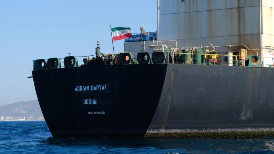 El superpetrolero Adrian Darya 1 (llamado anteriormente Grace 1) en costa de Gibraltar, 18 de agosto de 2019. (Foto: AFP)