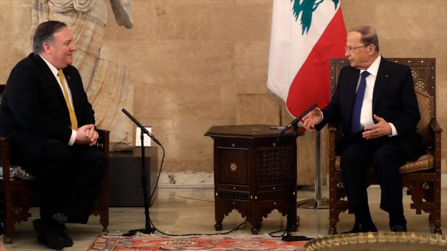 El secretario de Estado de EE.UU., Mike Pompeo (izq.) se reúne con el presidente de EL Líbano, Michel Aoun, Beirut, 22 de marzo de 2019. (Foto: AFP)