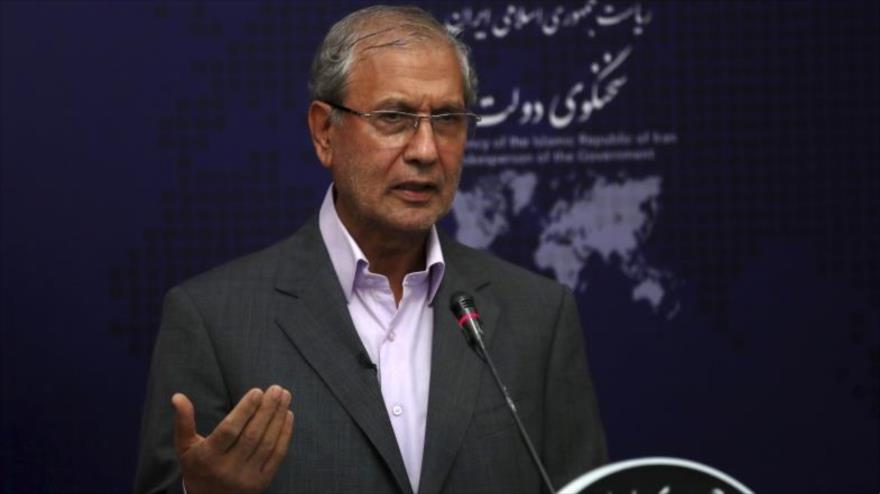 El portavoz del Gobierno iraní, Ali Rabiei, habla en una rueda de prensa en Teherán, la capital, 22 de julio de 2019.