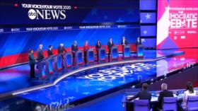 Aspirantes demócratas arremeten contra Trump en su tercer debate