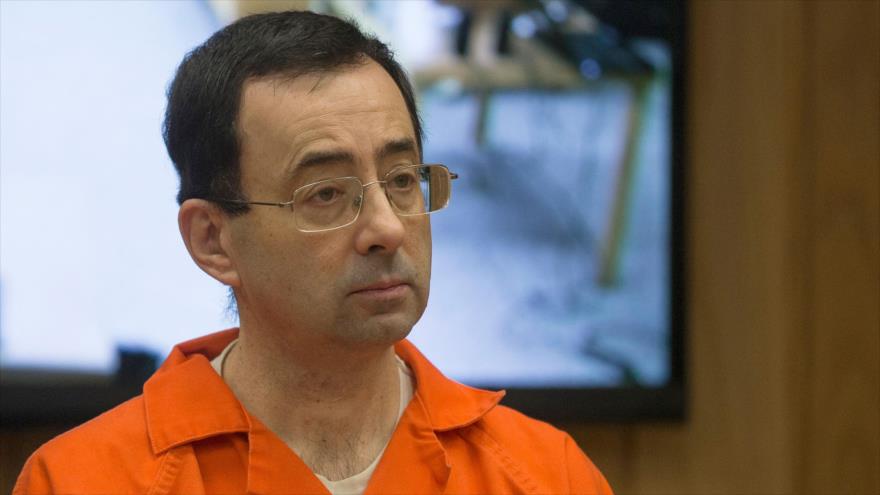 Larry Nassar, exmédico del equipo de gimnastas de Estados Unidos, ante la corte en Michigan (noreste de EE.UU.), 5 de febrero de 2018.