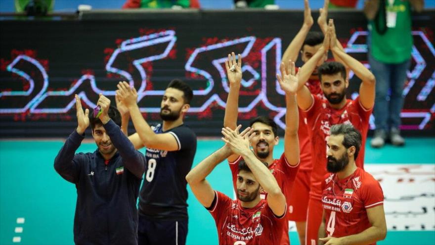 La selección de voleibol iraní gana por 3-0 a Catar en un partido en el marco del Campeonato Asiático de Voleibol, 14 de septiembre de 2019.
