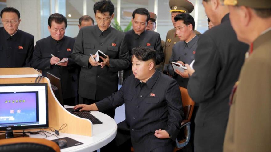 El líder norcoreano, Kim Jong-un, en el complejo Sci-Tech en Pyongyang (capital de Corea del Norte). (Foto: KCNA)