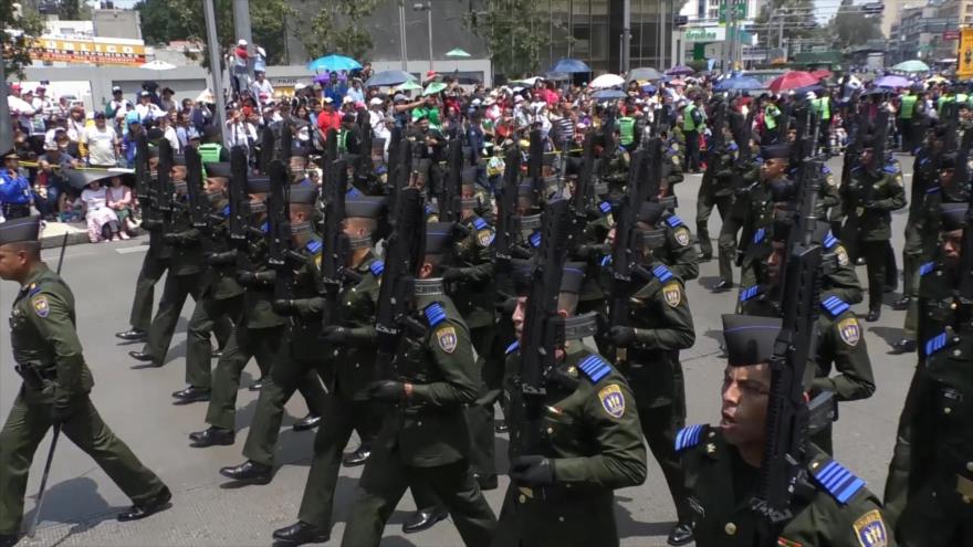 López Obrador presencia 209 aniversario de Independencia de México