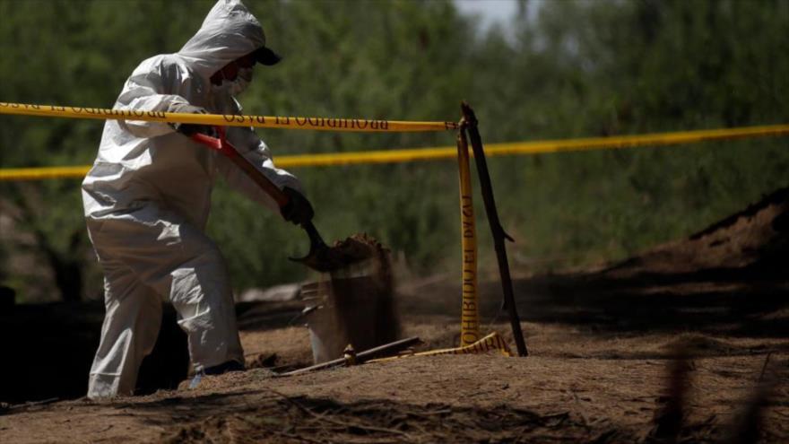 Hallan 29 cuerpos en una fosa ‘clandestina’ en México | HISPANTV
