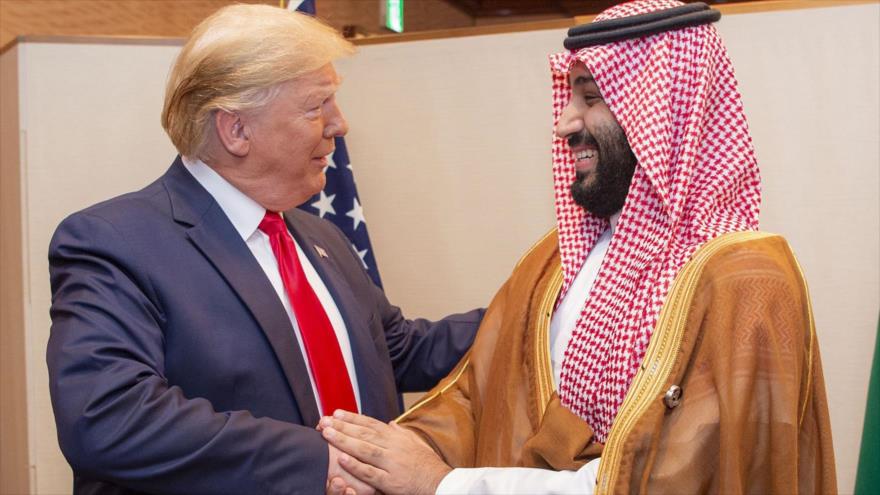 El presidente de EE.UU., Donald Trump, (izda.) y el príncipe heredero saudí, Muhamad bin Salman, Osaka (Japón), 29 de junio de 2019. (Foto: AFP)