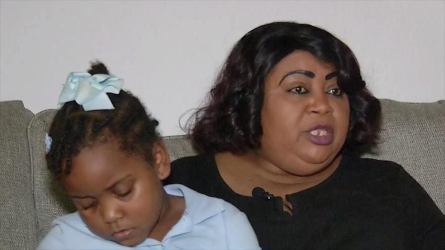 Kaia Rolle y su abuelo Meralyn Kirkland.