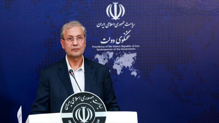 El portavoz del Gobierno iraní, Ali Rabiei, en una conferencia de prensa en Teherán. 