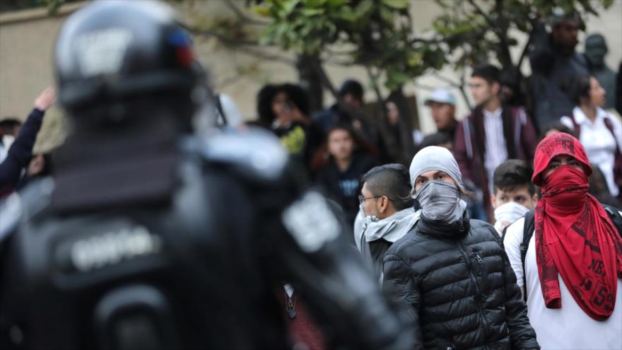 Protestas estudiantiles en Colombia dejan 12 heridos | HISPANTV