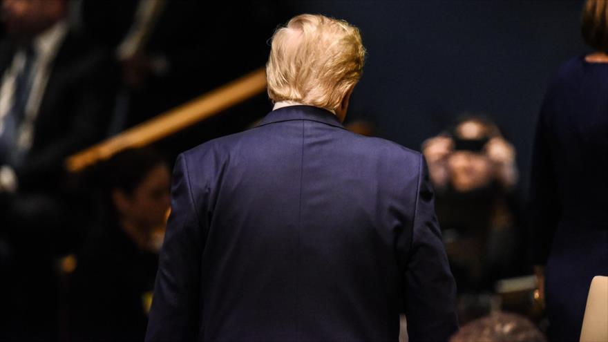 Sondeo refleja un aumento de apoyo a un juicio político a Trump | HISPANTV