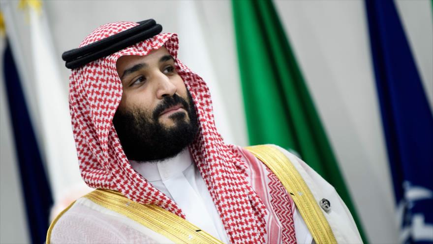 El príncipe heredero de Arabia Saudí, Muhamad bin Salman, asiste a una reunión durante la Cumbre del G20 en Osaka, Japón, 28 de junio de 2019. (Foto: AFP)