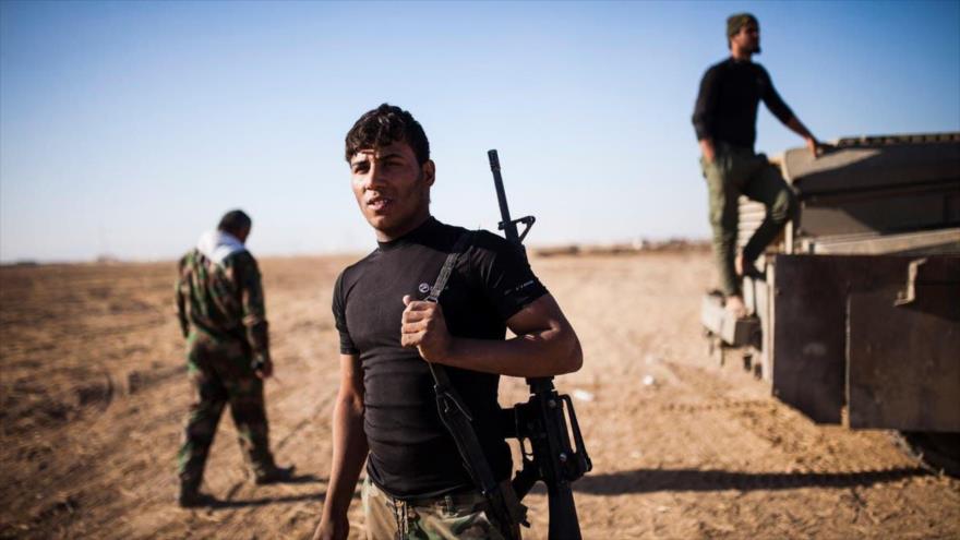 Las fuerzas populares iraquíes desplegadas a las afueras de Tal Afar, al oeste de Mosul (norte), 20 de noviembre de 2016. (Foto: AFP)