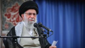 Líder: Sanciones de EEUU a petróleo iraní, un problema pasajero