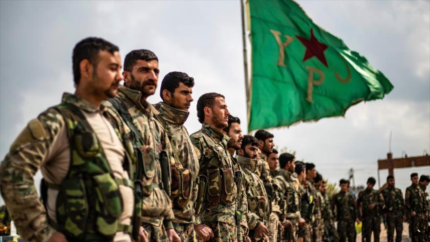 Las Fuerzas Demócratas Sirias (FDS) desplegadas en la provincia de Deir Ezzor (este de Siria), 10 de abril de 2019. (Foto: AFP)