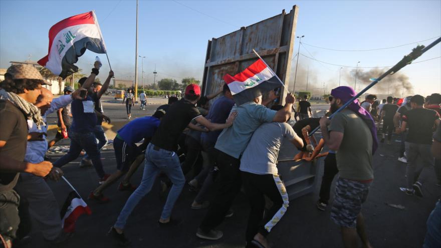 El gran ayatolá Sistani llama a evitar violencia en las protestas