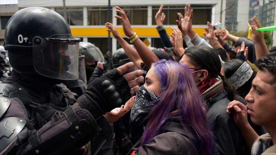 Un muerto en la ola de protestas sociales en Ecuador | HISPANTV